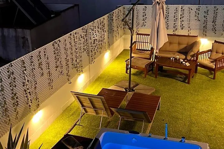 Atico Duplex Centro Con Jacuzzi Y Terraza Privada Apartment Seville Spain