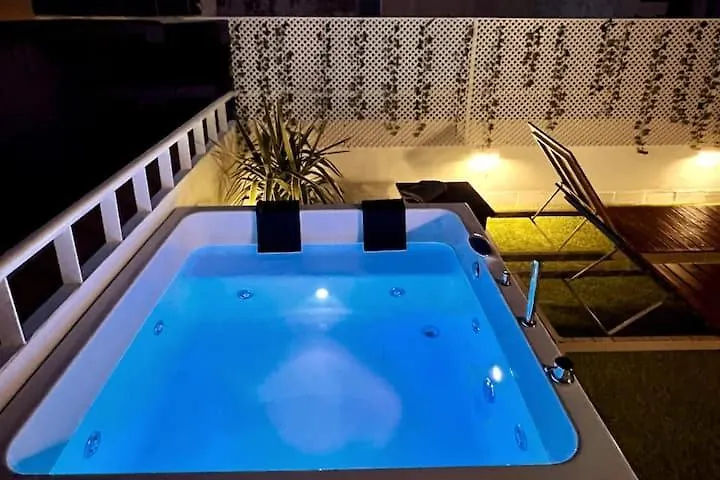 Atico Duplex Centro Con Jacuzzi Y Terraza Privada Apartment Seville Spain